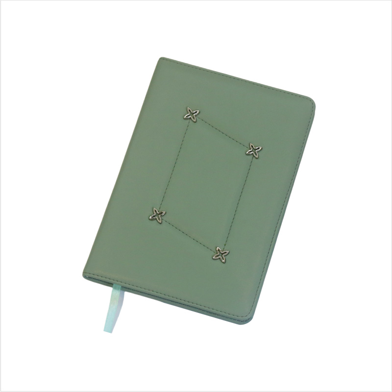 Notebook in pelle in rilievo